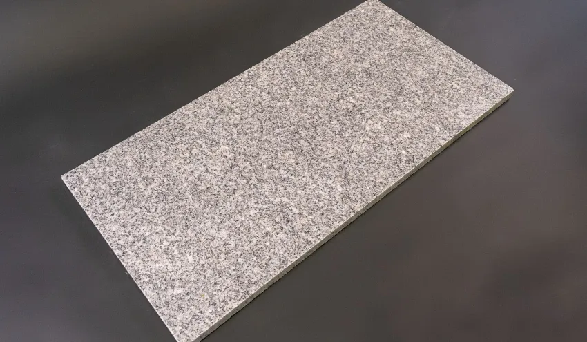 Гранит Sesame Light